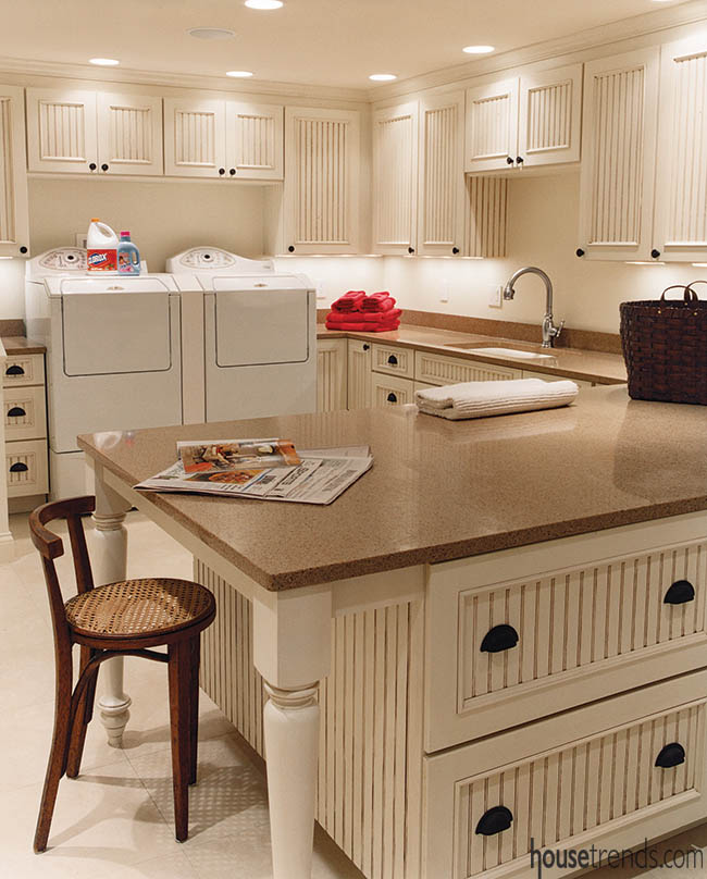 Laundry room design leaves plenty of room for storage