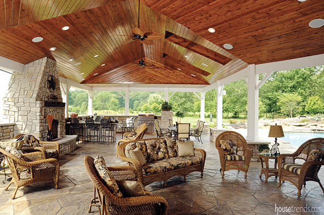 Spectacular outdoor living spaces Spectacular outdoor living spaces on Attached Outdoor Living Spaces id=38497