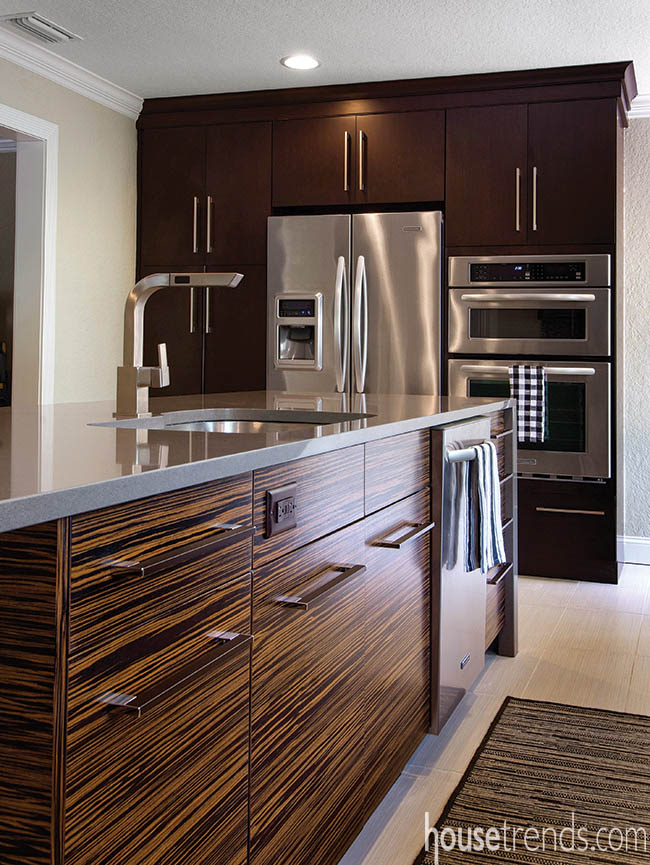 Island cabinetry makes a statement