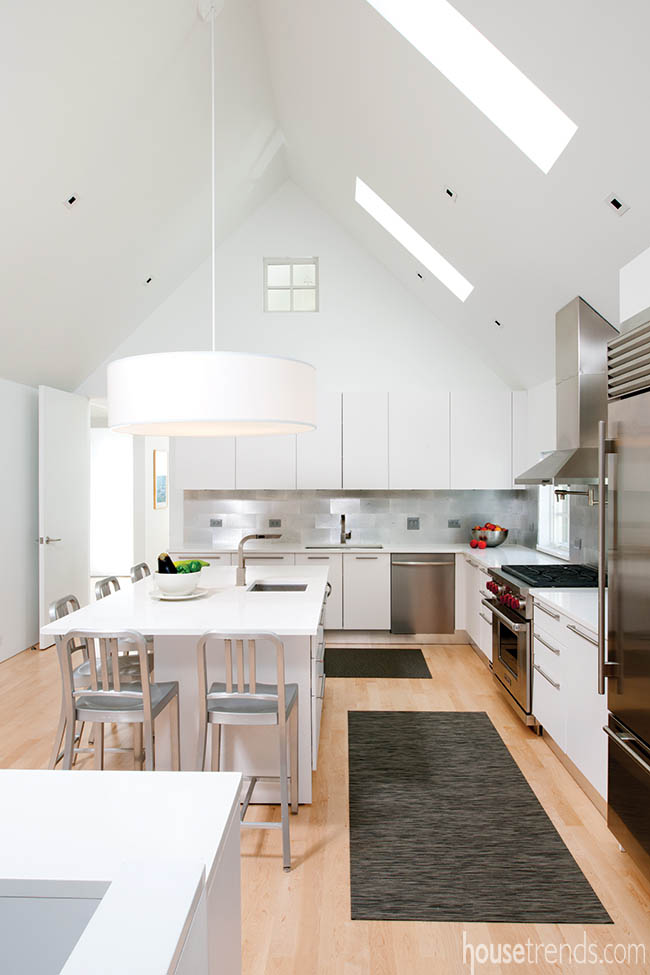 Kitchen backsplash made of recycled aluminum