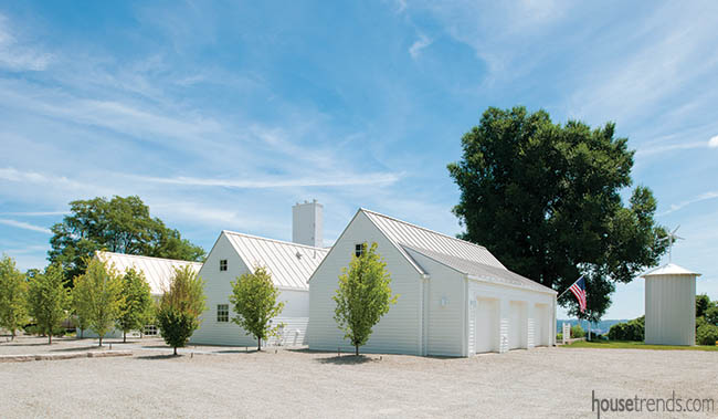 Gravel replaces grass around an eco-friendly home