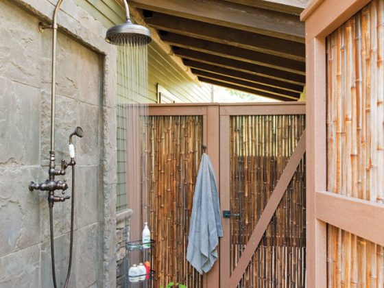 Shower fixtures for outdoors