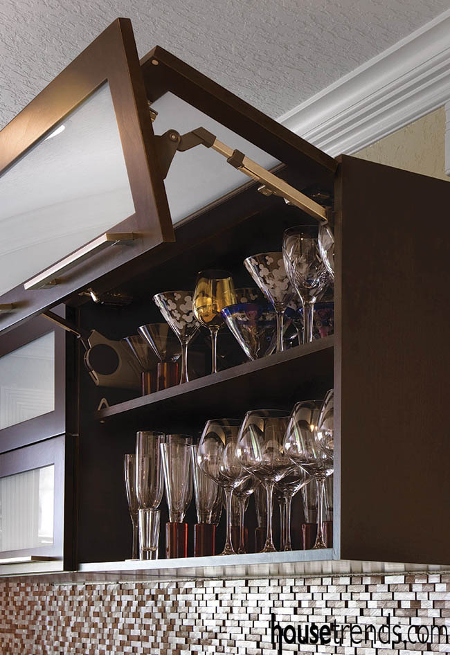 Frosted cabinets hide glassware