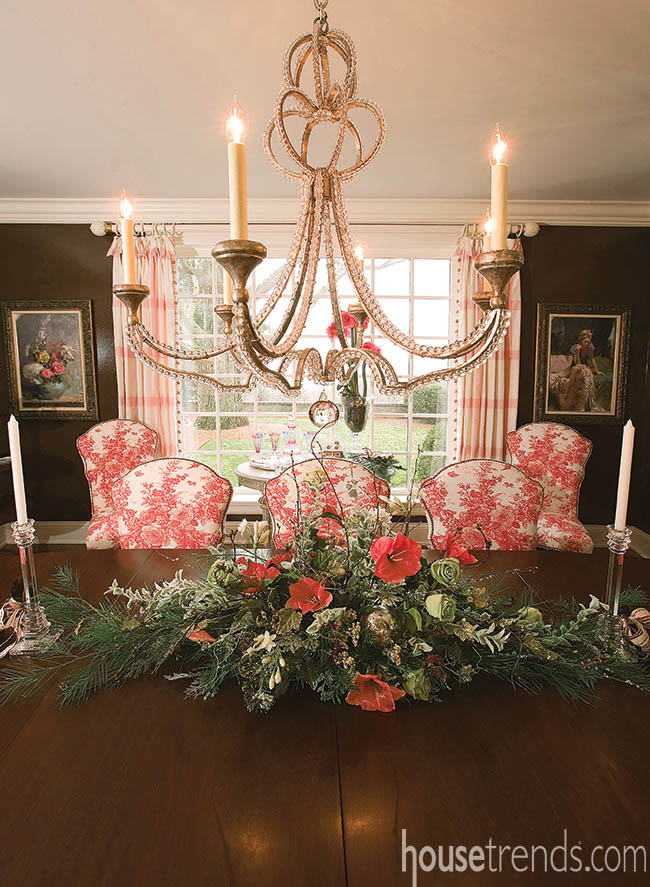 Elegant chandelier shines on holiday decor