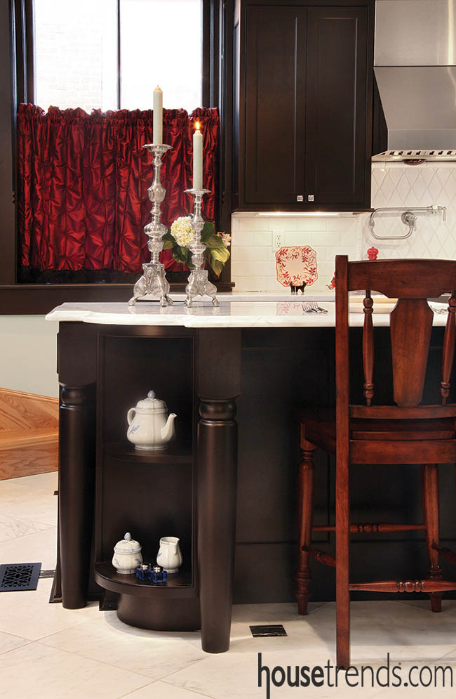 Kitchen island seating accommodates guests