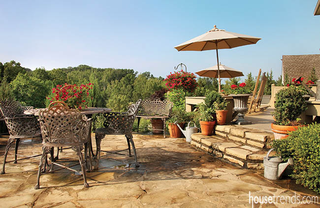 Plants add privacy to a patio design