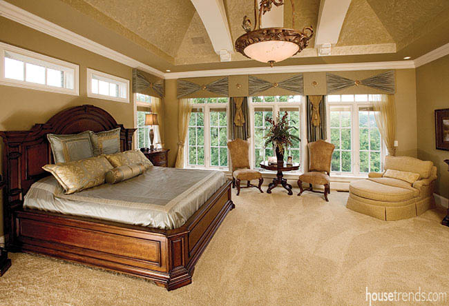 Master bedroom with plenty of legroom