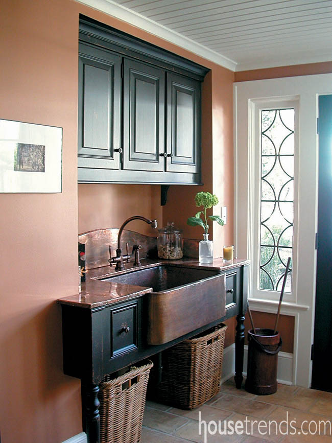 Copper sink keeps a design age-appropriate