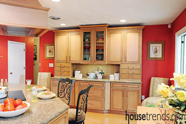 Backsplash helps a buffet stand out