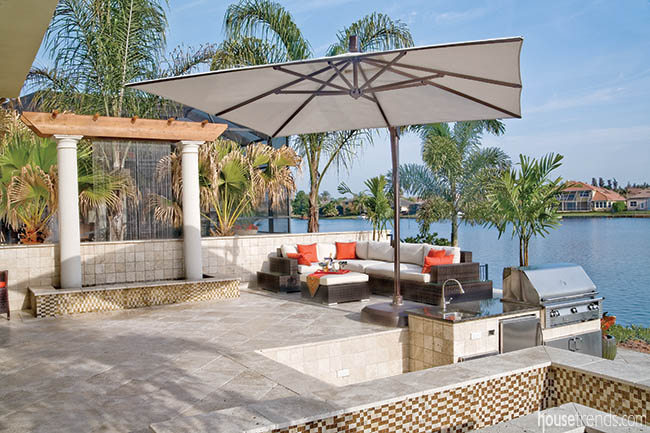 Water feature adds auditory element to a back yard