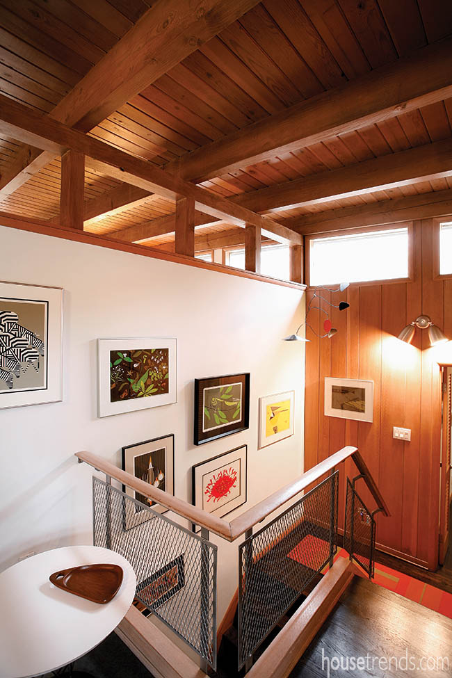 Foyer reflects mid-century modern design