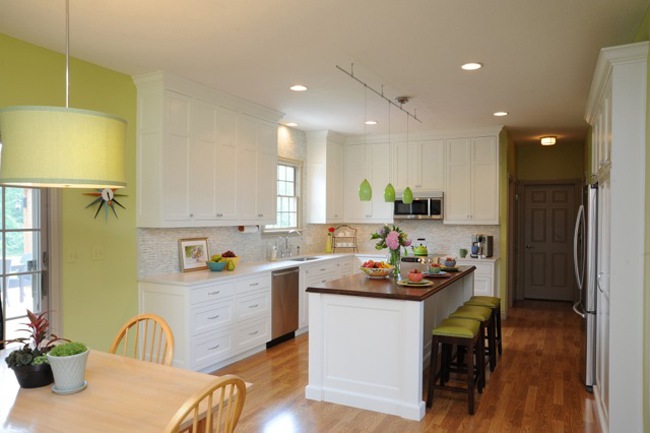 Kitchen remodel to makes guests green with envy
