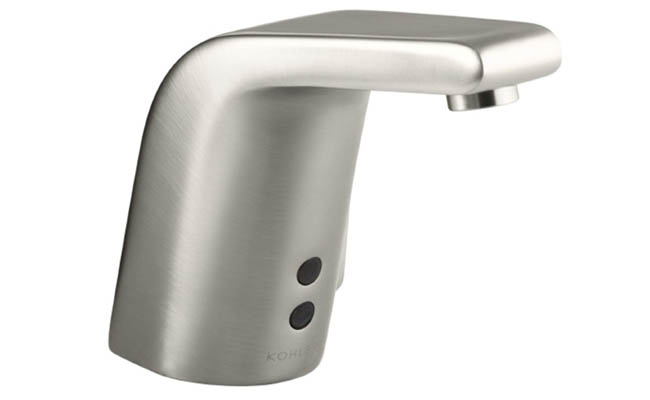 Bathroom faucet with touchless technology