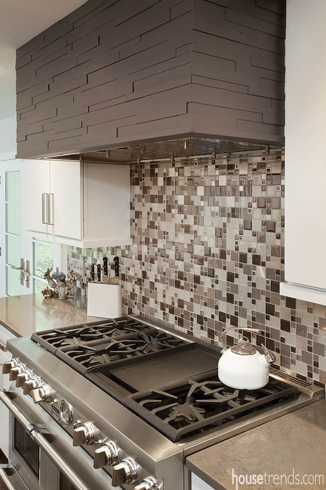 Backsplash offers stability and interest