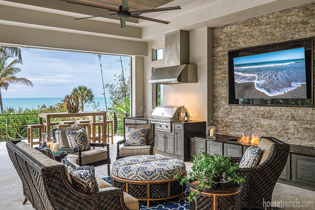 Lanai creates additional living space