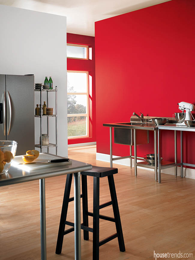 Eye-catching kitchen colors