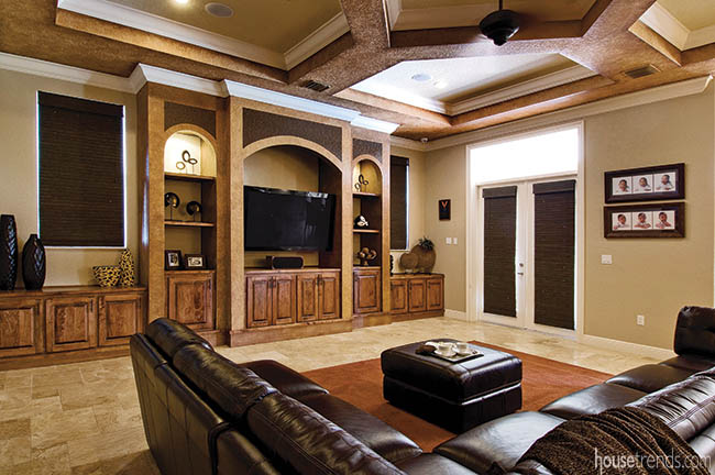 Informal family room draws a crowd