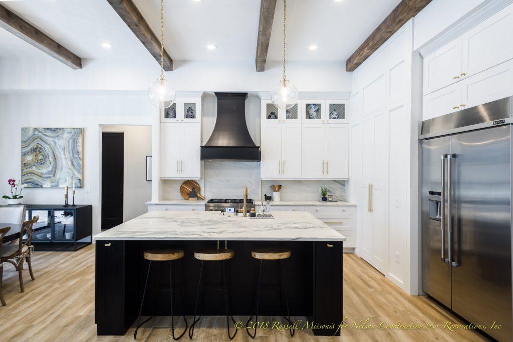 Black and White Kitchen