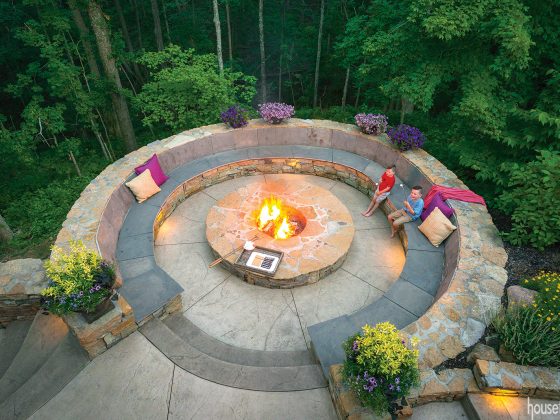 Fire pit fit for a crowd