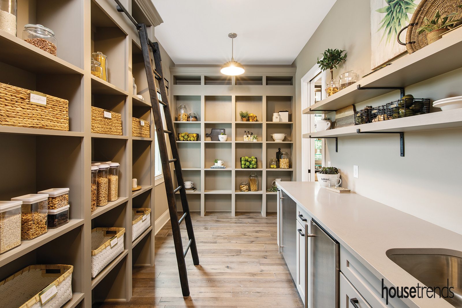 Make Meal Prep Easy with a Custom Kitchen Pantry